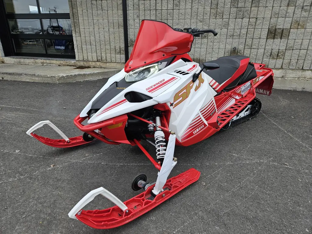 2022 Yamaha Sidewinder SRX LE