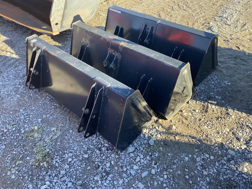 2016 Mahindra Godet 50"