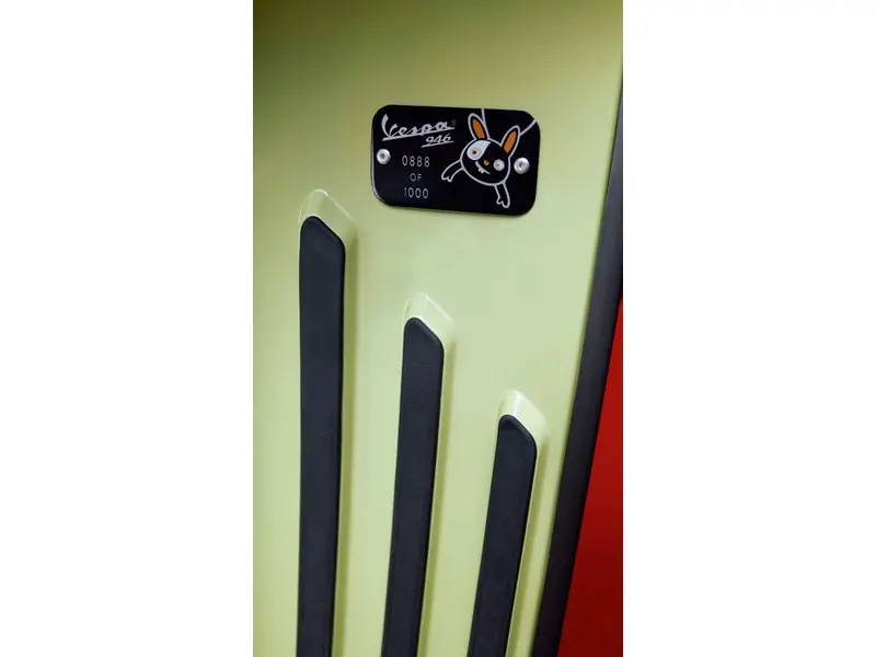 2023 Vespa 946 BUNNY 10TH Liquidation