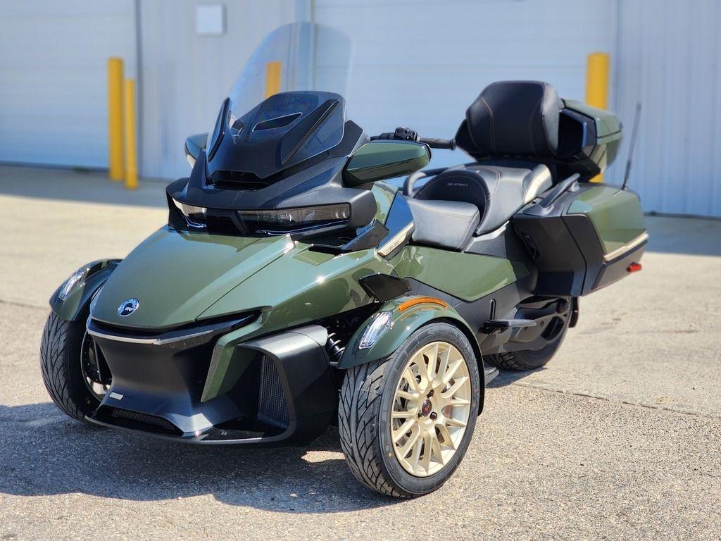 2023 Can-Am Spyder RT Sea-To-Sky