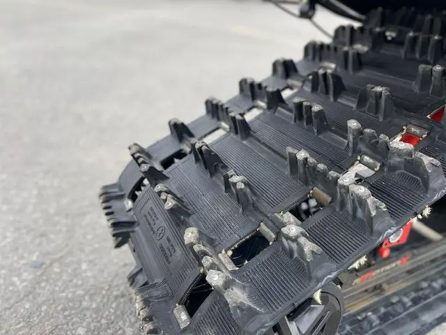 2021 Ski-Doo RENEGADE X 850 E-TEC E.S. RIPSAW 1.25 SAVE $4000 RABAIS