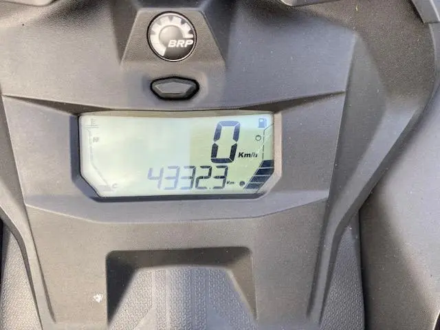 2018 Ski-Doo Ski-Doo Summit X 850  165 - 3" paddles SAVE $2500 RABAIS