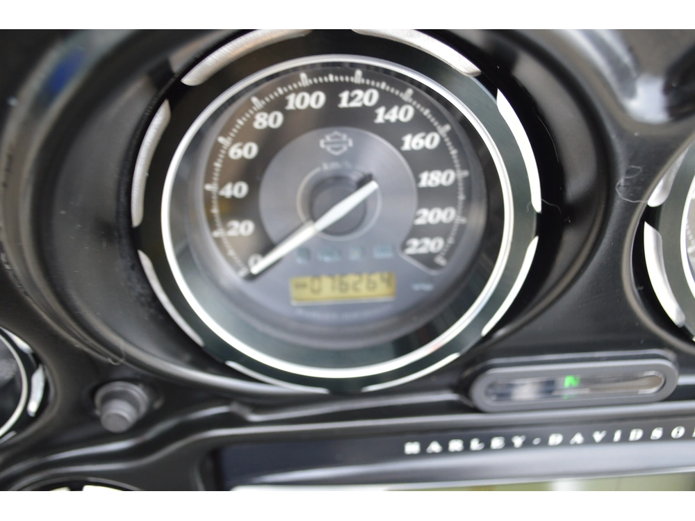 Harley-davidson Flhtk 2010 alt