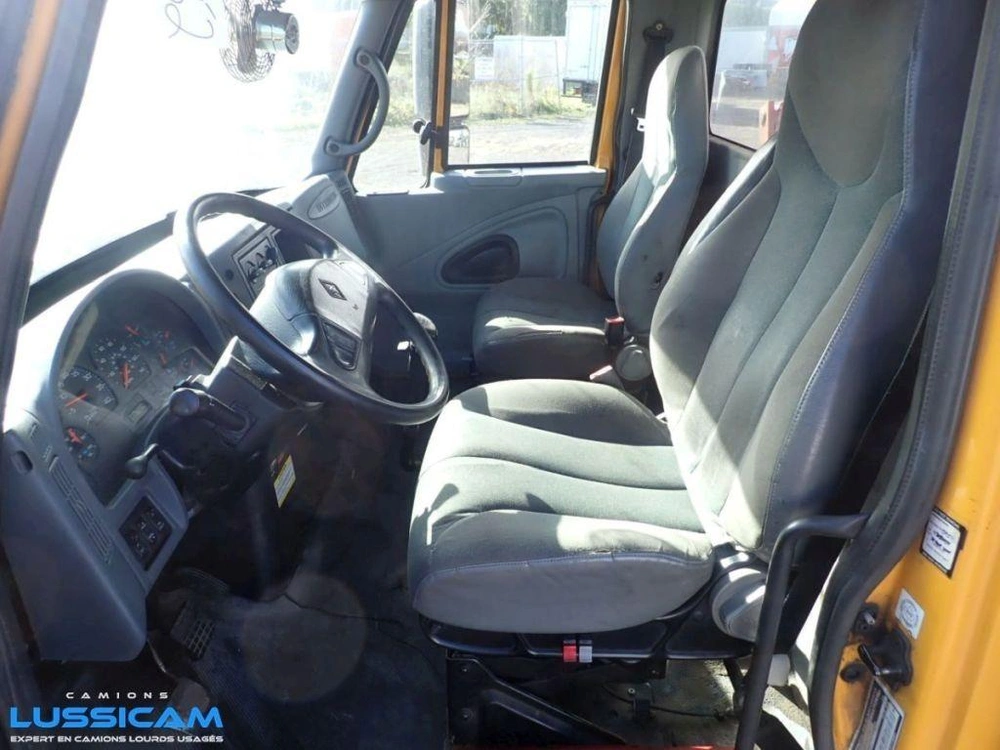 International 7500 2004
