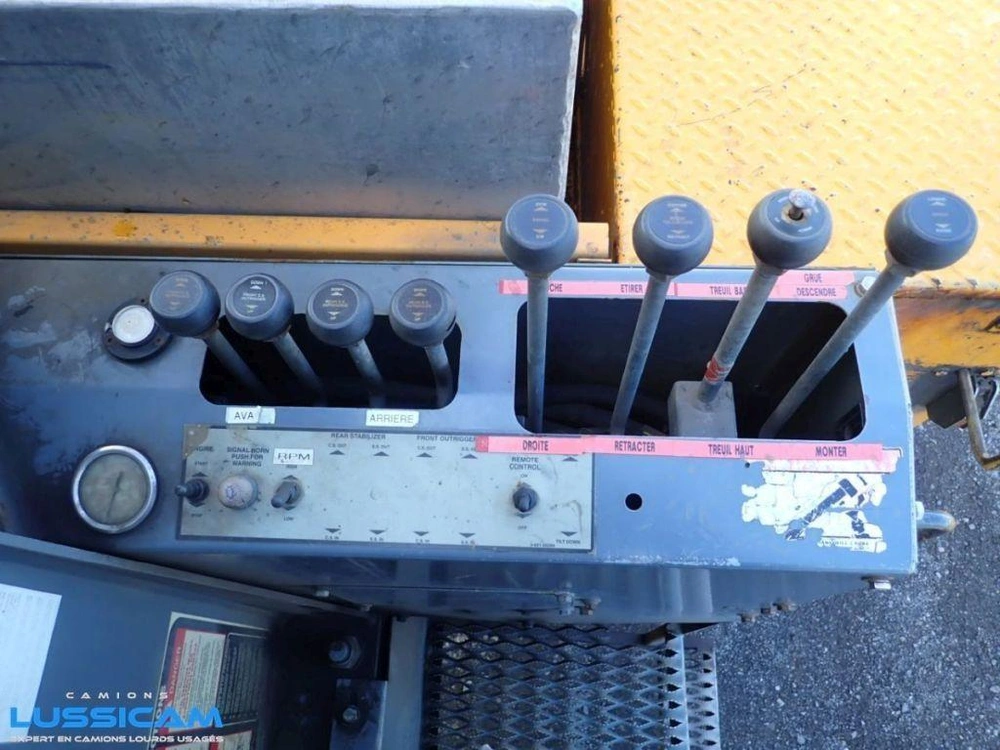 International 7500 2004