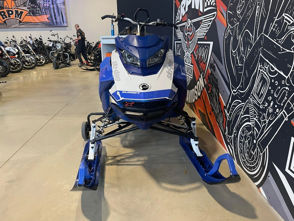 Skidoo Summit X 850 165 3'' 2021 alt