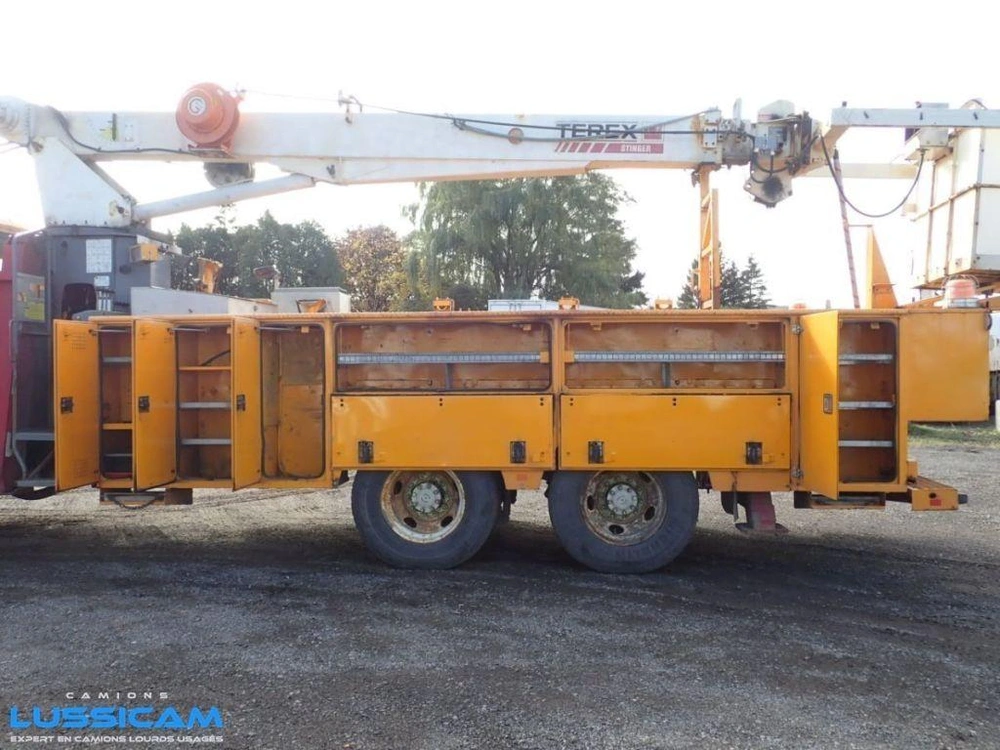 International 7500 2004