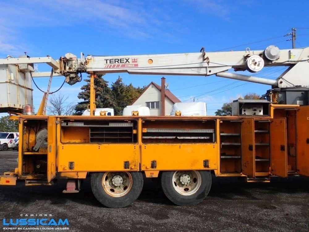 International 7500 2004
