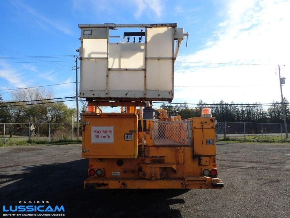 International 7500 2004