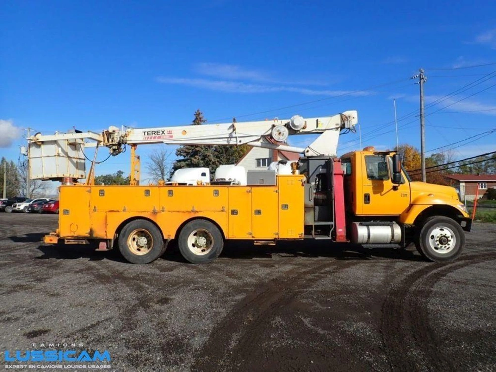 International 7500 2004