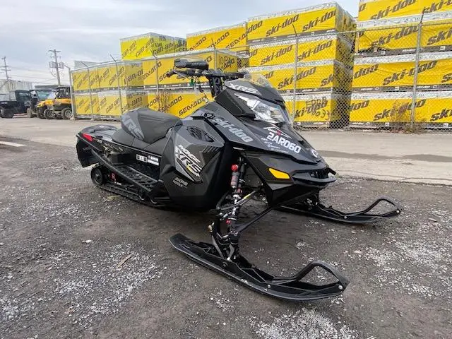 Ski-Doo MXZ X-RS 800 E-TEC 129’’ 2016 - SAVE $2000 RABAIS