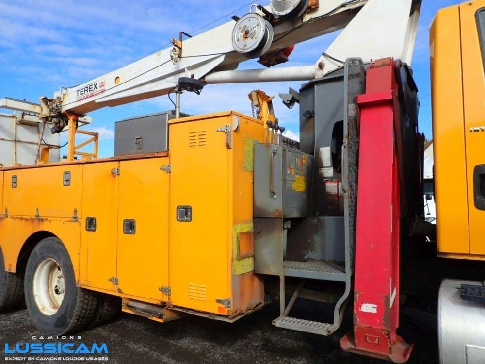 International 7500 2004