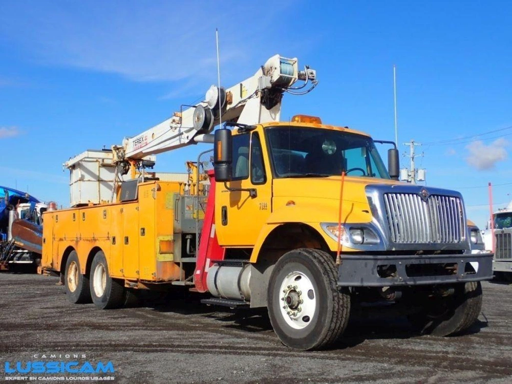 International 7500 2004