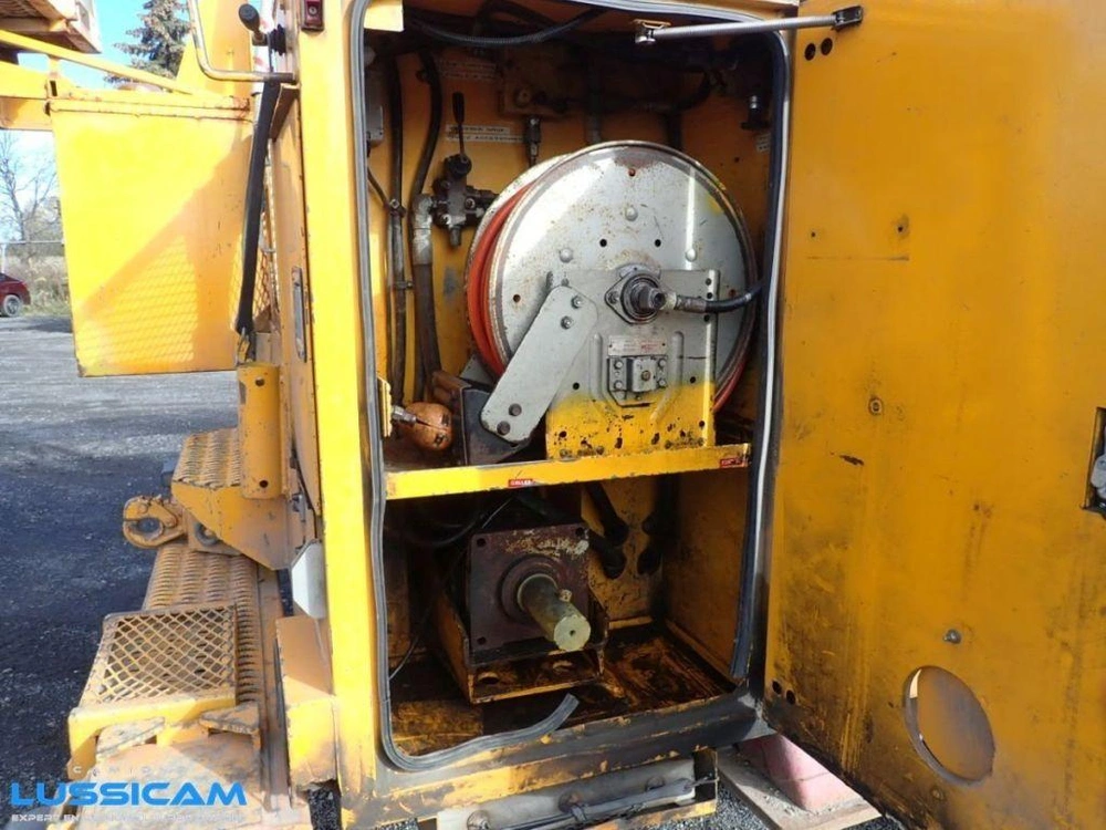 International 7500 2004