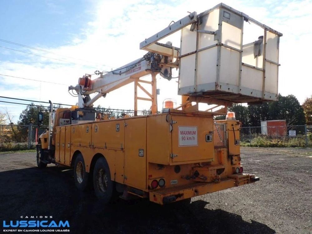 International 7500 2004