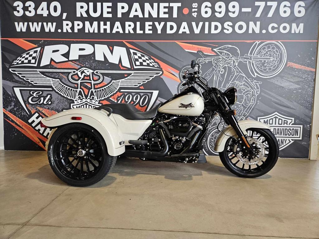 Harley-Davidson FreeWheeler 2023 - FLRT