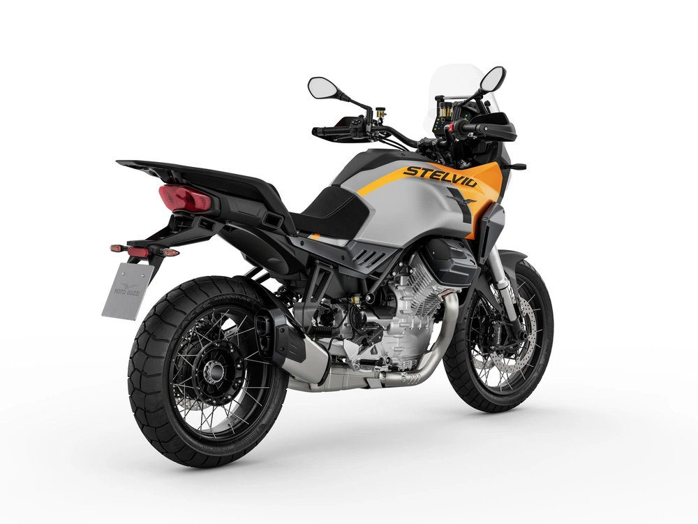 2026 Moto Guzzi Stelvio alt