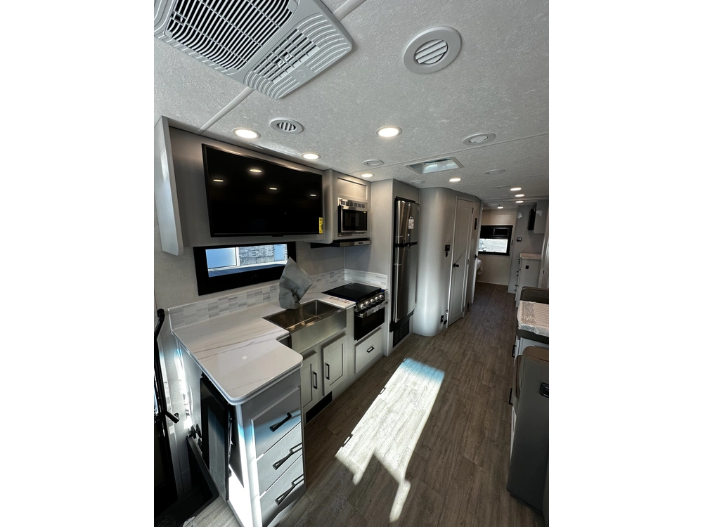 Coachmen Pursuit 31es 2024 alt