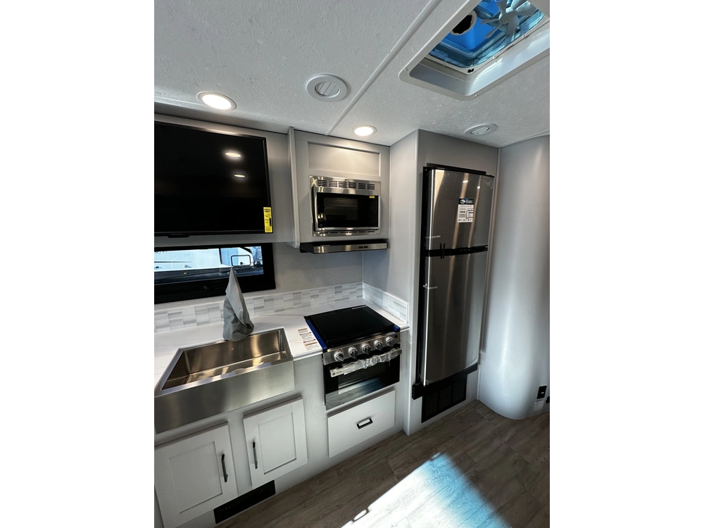 Coachmen Pursuit 31es 2024 alt