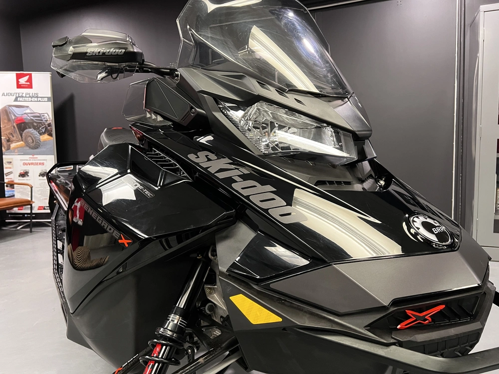 Ski-doo Renegade X 850 E-tec 137'' 2022 alt