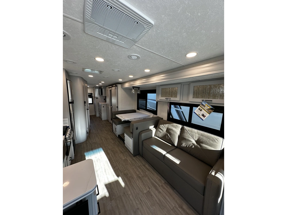 Coachmen Pursuit 31es 2024 alt