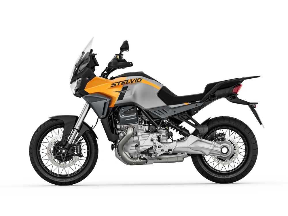 2026 Moto Guzzi Stelvio alt