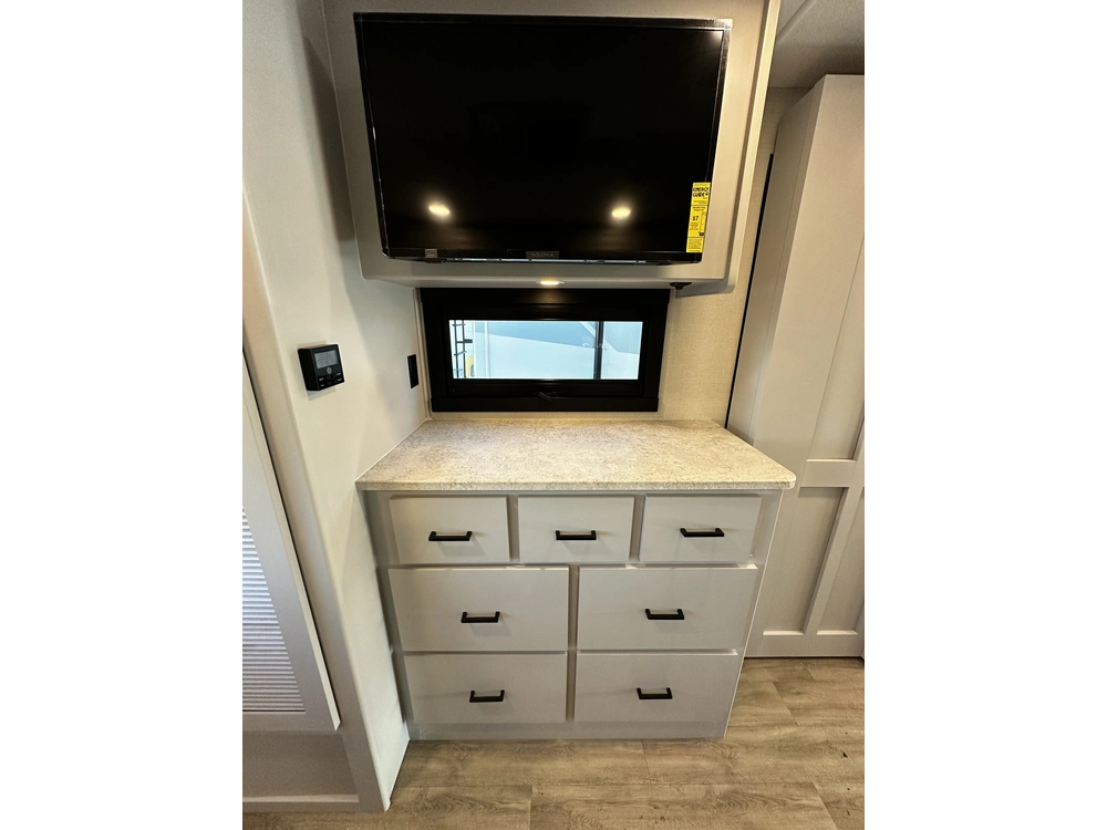 Coachmen Pursuit 31es 2024 alt