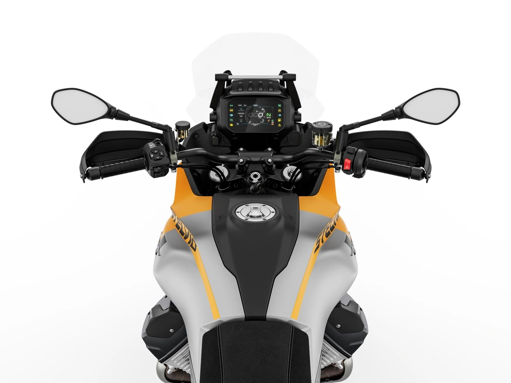 2026 Moto Guzzi Stelvio alt