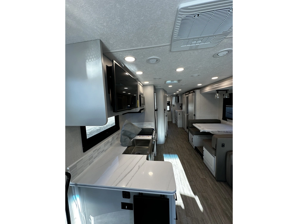 Coachmen Pursuit 31es 2024 alt