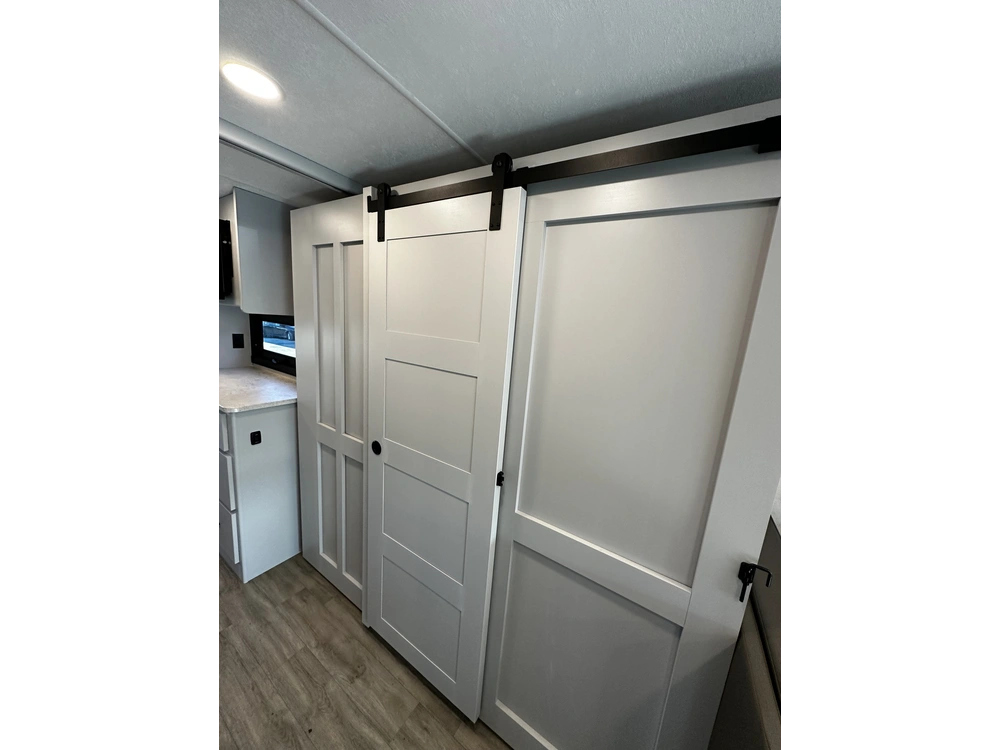 Coachmen Pursuit 31es 2024 alt