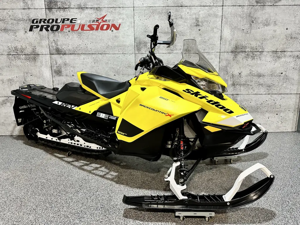 2020 Ski-Doo Backcountry X 850 | 3300km; 1-3/4po