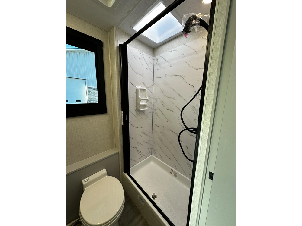Coachmen Pursuit 31es 2024 alt