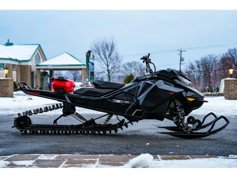 2021 Ski-Doo Summit X 850 165