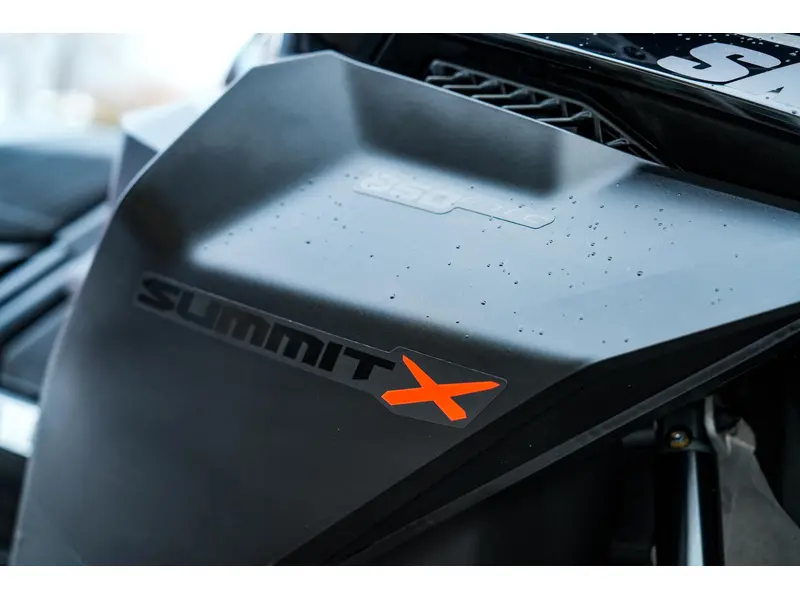 2021 Ski-Doo Summit X 850 165