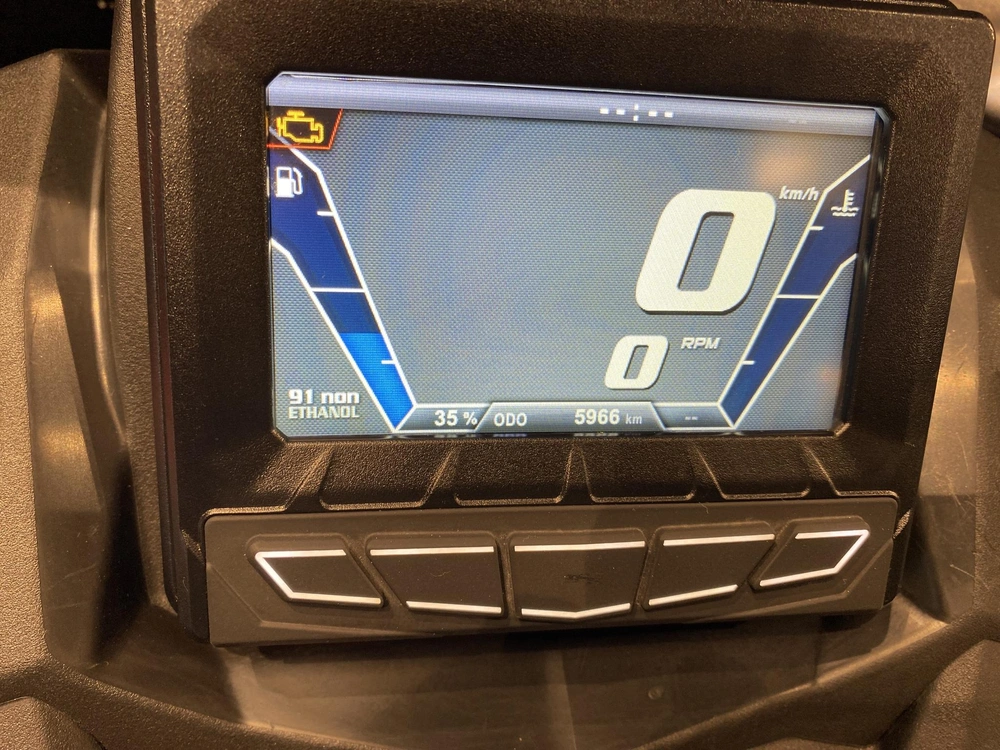 Polaris Titan Xc 800 2022 alt