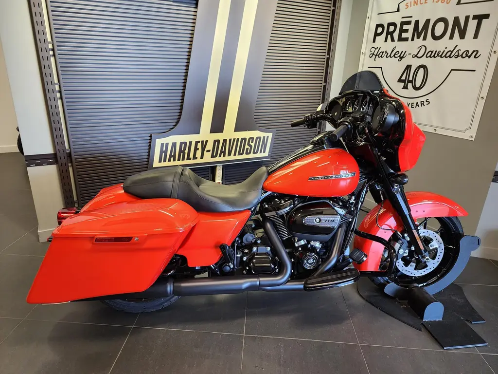 Harley-Davidson FLHXS Street Glide SpecialFLHXS 2020