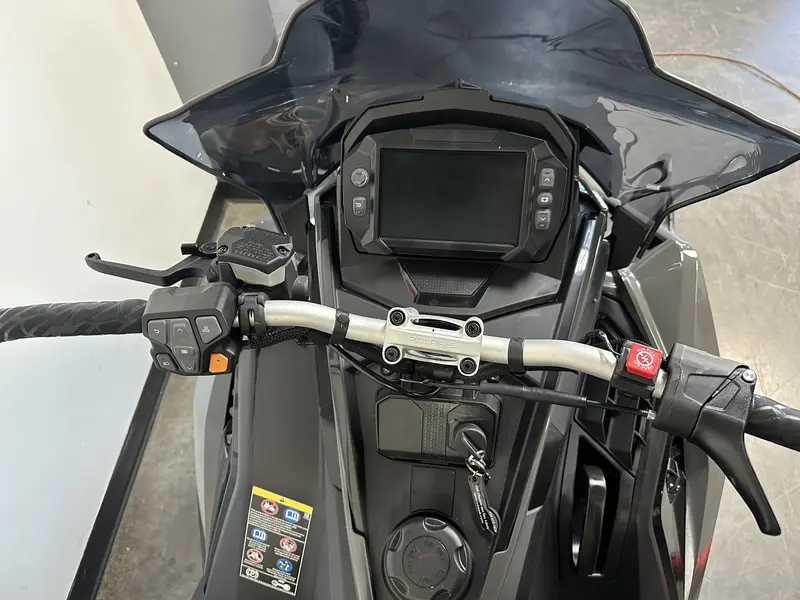 2024 Polaris 850 INDY VR1 BOOST 137