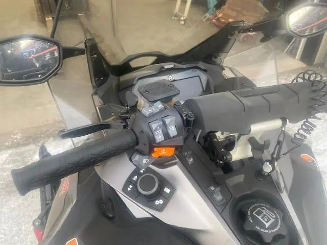 2023 Ski-Doo grand touring limited 900 ace