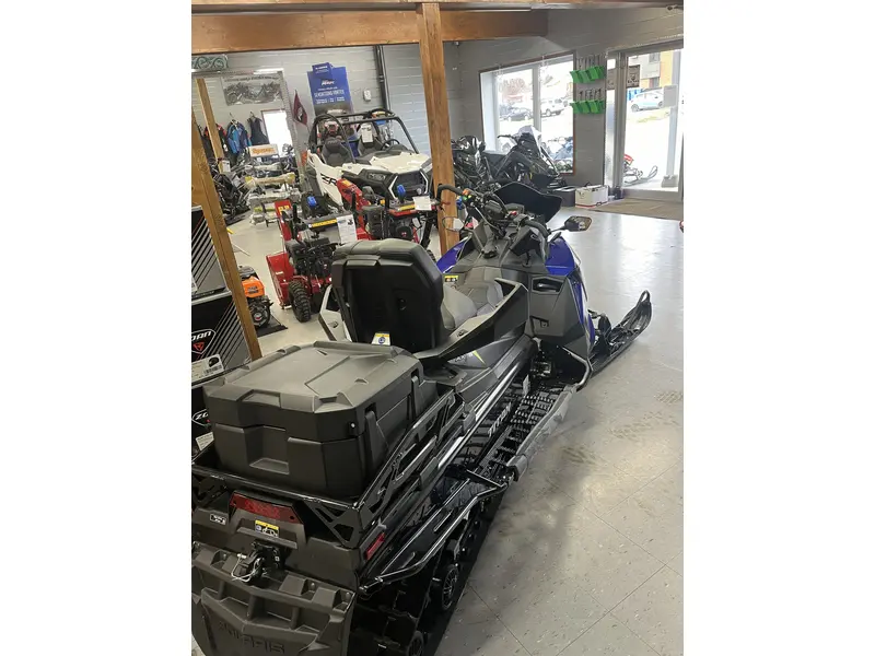 2023 Polaris 800 TITAN Adventure 155