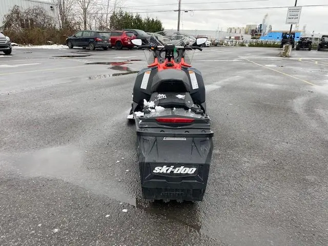 2018 Ski-Doo Renegade Enduro 600 HO E-TEC 137’’ SAVE $3500 RABAIS