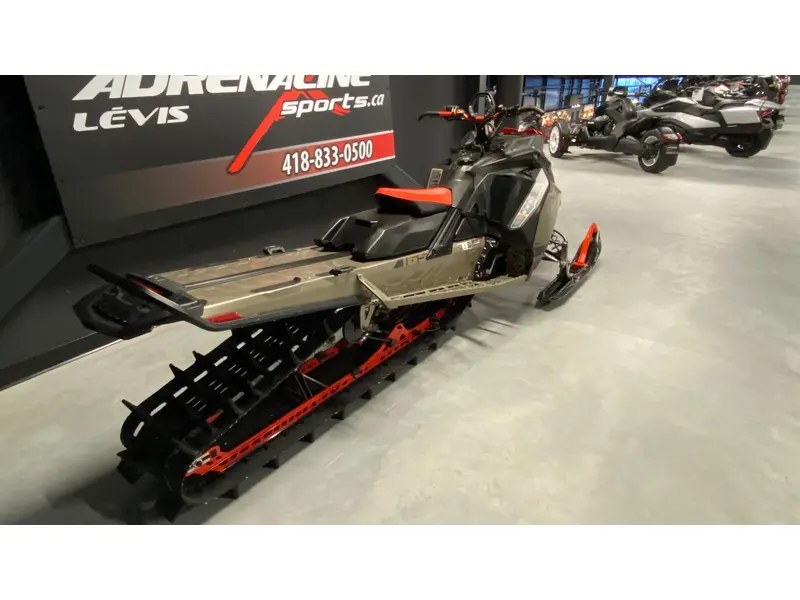 2022 Ski-Doo Summit X Expert 850 165