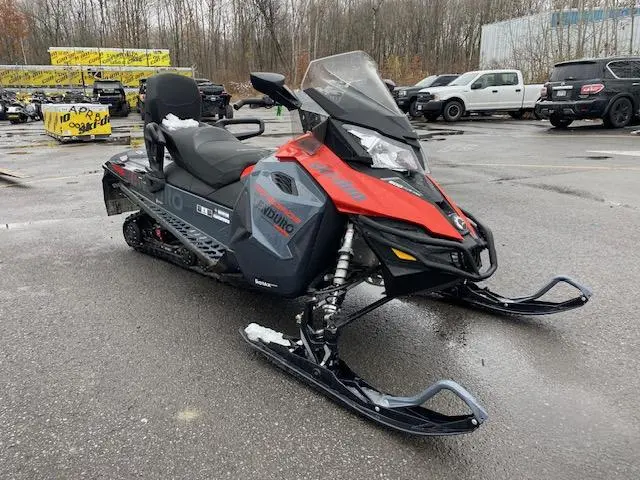 2018 Ski-Doo Renegade Enduro 600 HO E-TEC 137’’ SAVE $3500 RABAIS