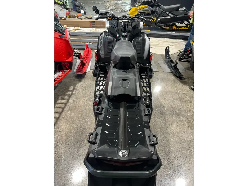 2021 Ski-Doo Renegade X 850