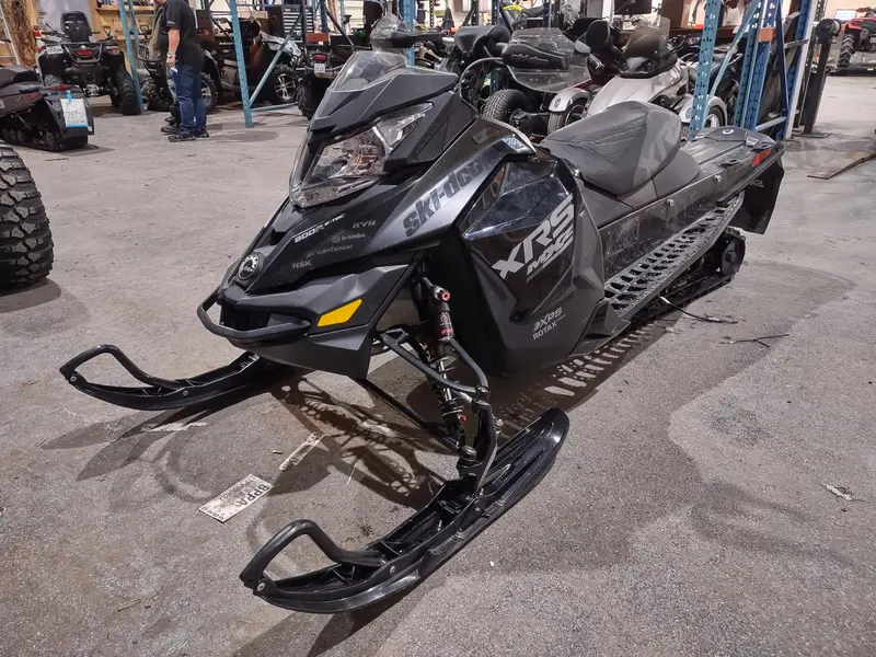 2015 Ski-Doo RENEGADE 800 X-RS E-TEC (REV-XS) R SAVE $2500 RABAIS