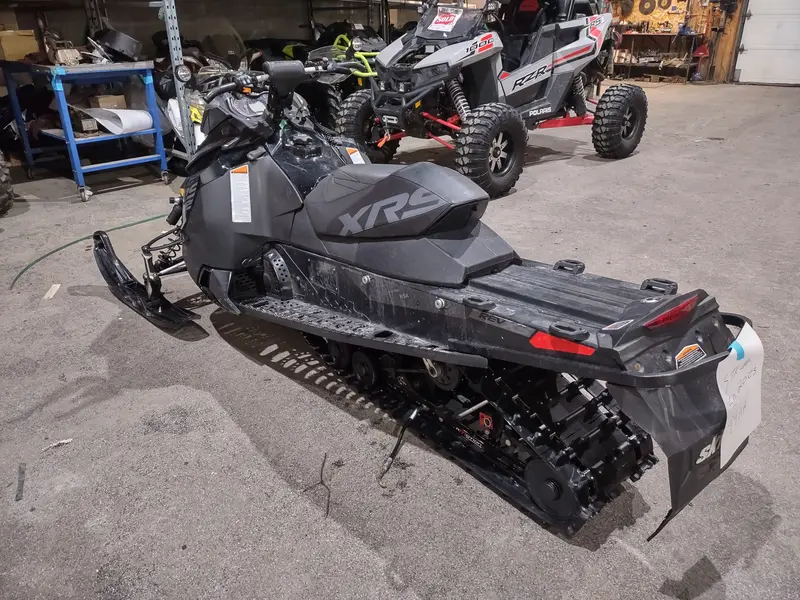 2015 Ski-Doo RENEGADE 800 X-RS E-TEC (REV-XS) R SAVE $2500 RABAIS