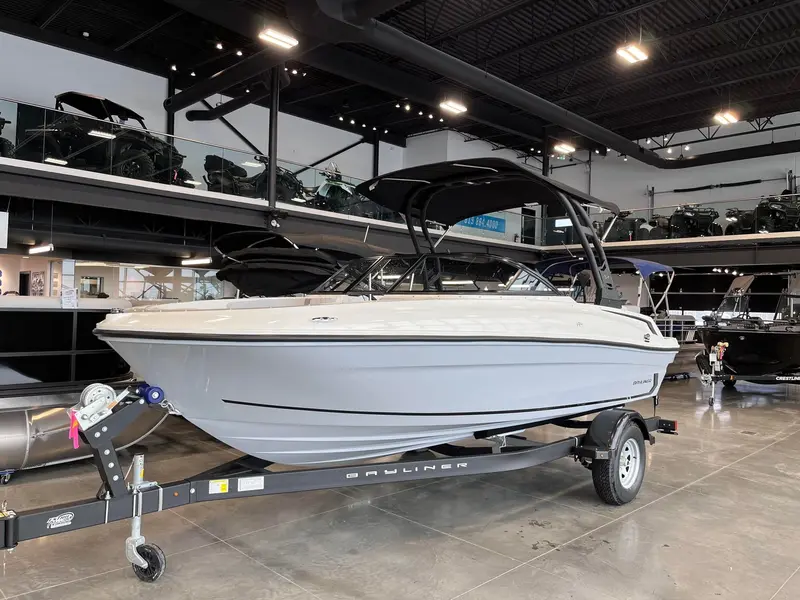 2023 Bayliner VR4