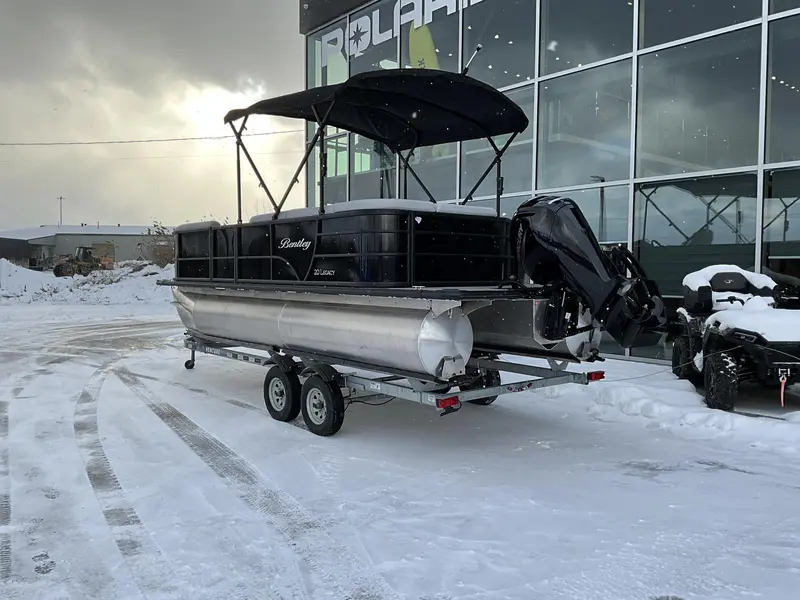 2024 Bentley Legacy 200 Cruise