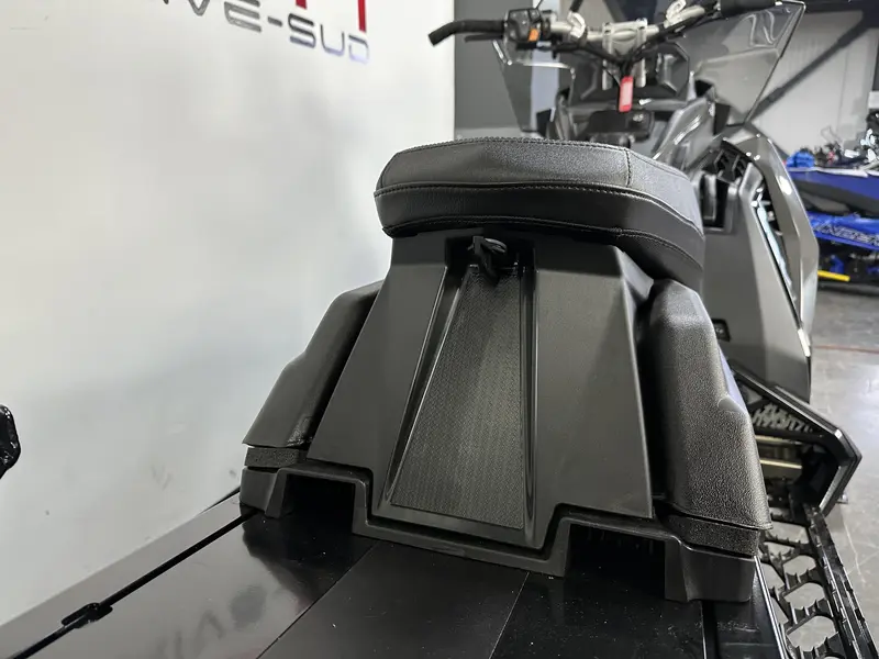 2024 Polaris 650 VOYAGEUR 146
