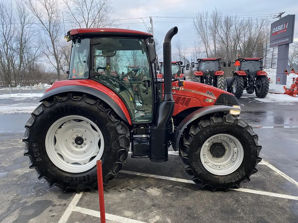 2021 Case IH Farmall 90C