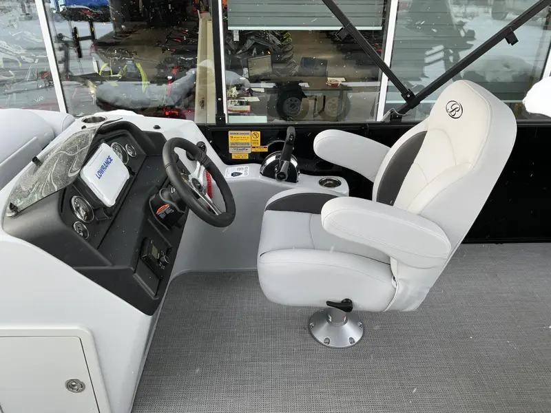 2024 Bentley Legacy 200 Cruise